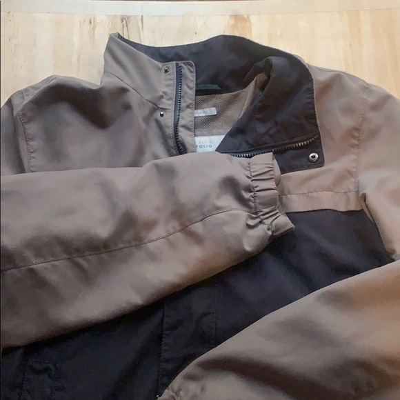Perry Ellis Jacket. - Picture 2 of 3